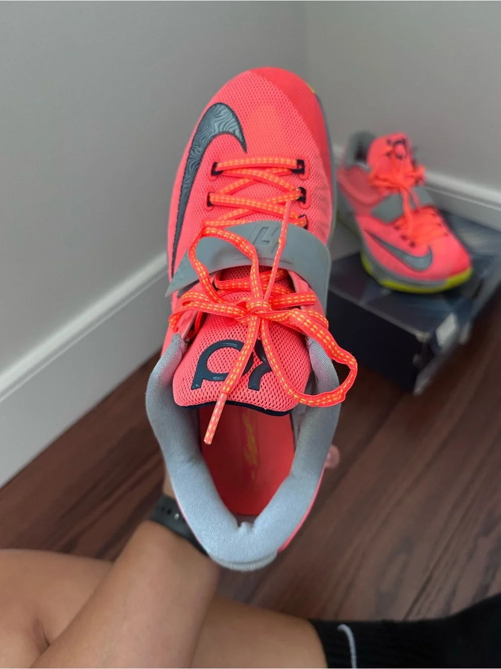 Nike Men’s KD VII Neon Pink and Gray Basketball Sneakers with Lime Accents